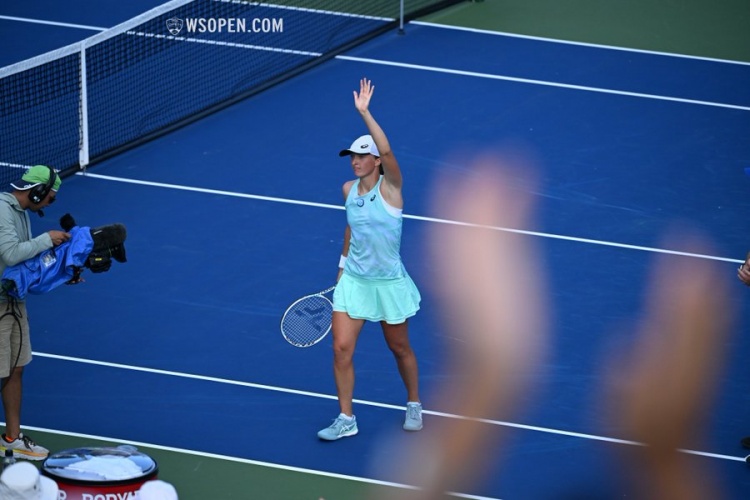 与队友形成 与队友形成